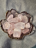 Small rose quartz tumbles