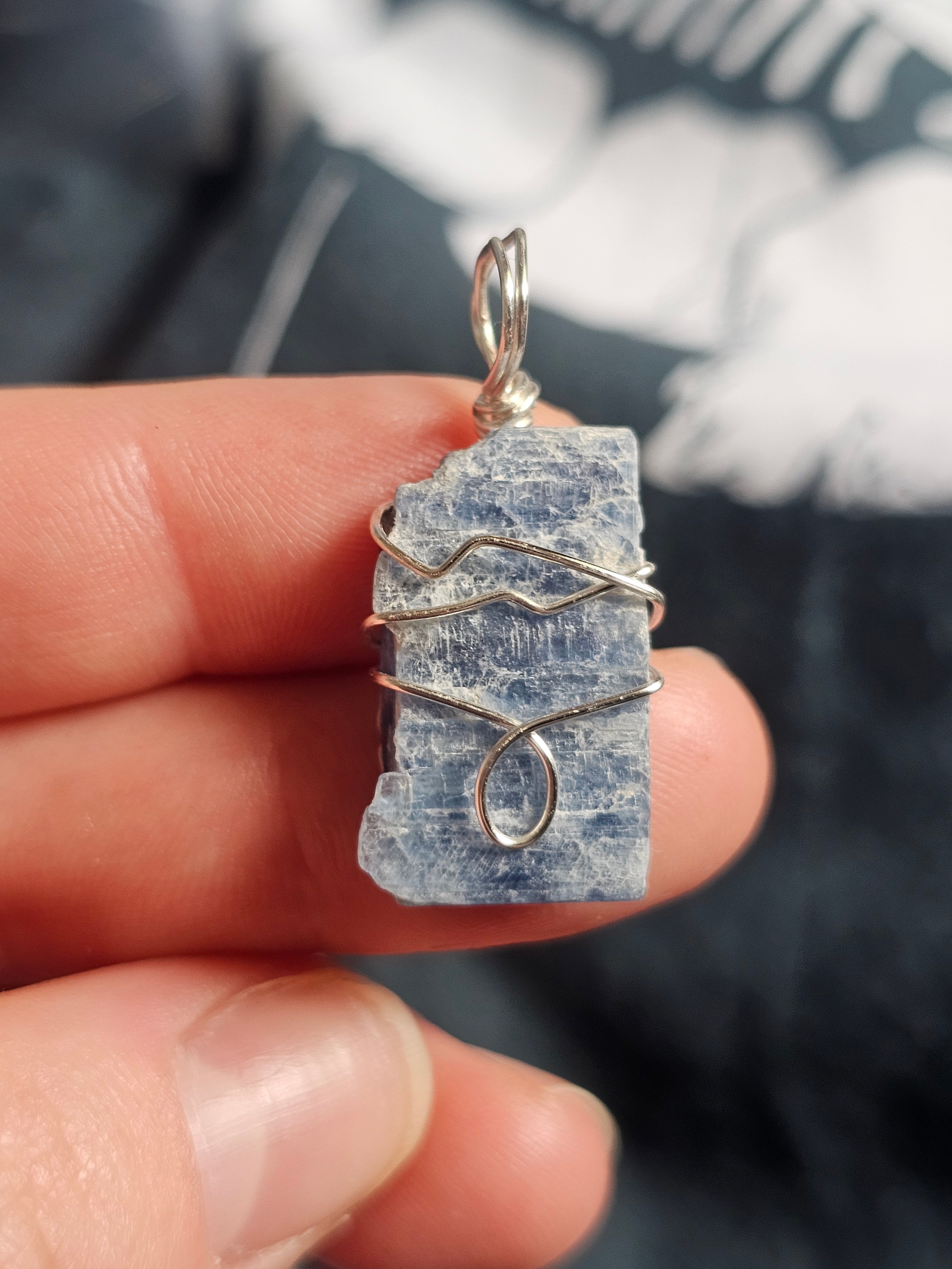 Blue kyanite pendant